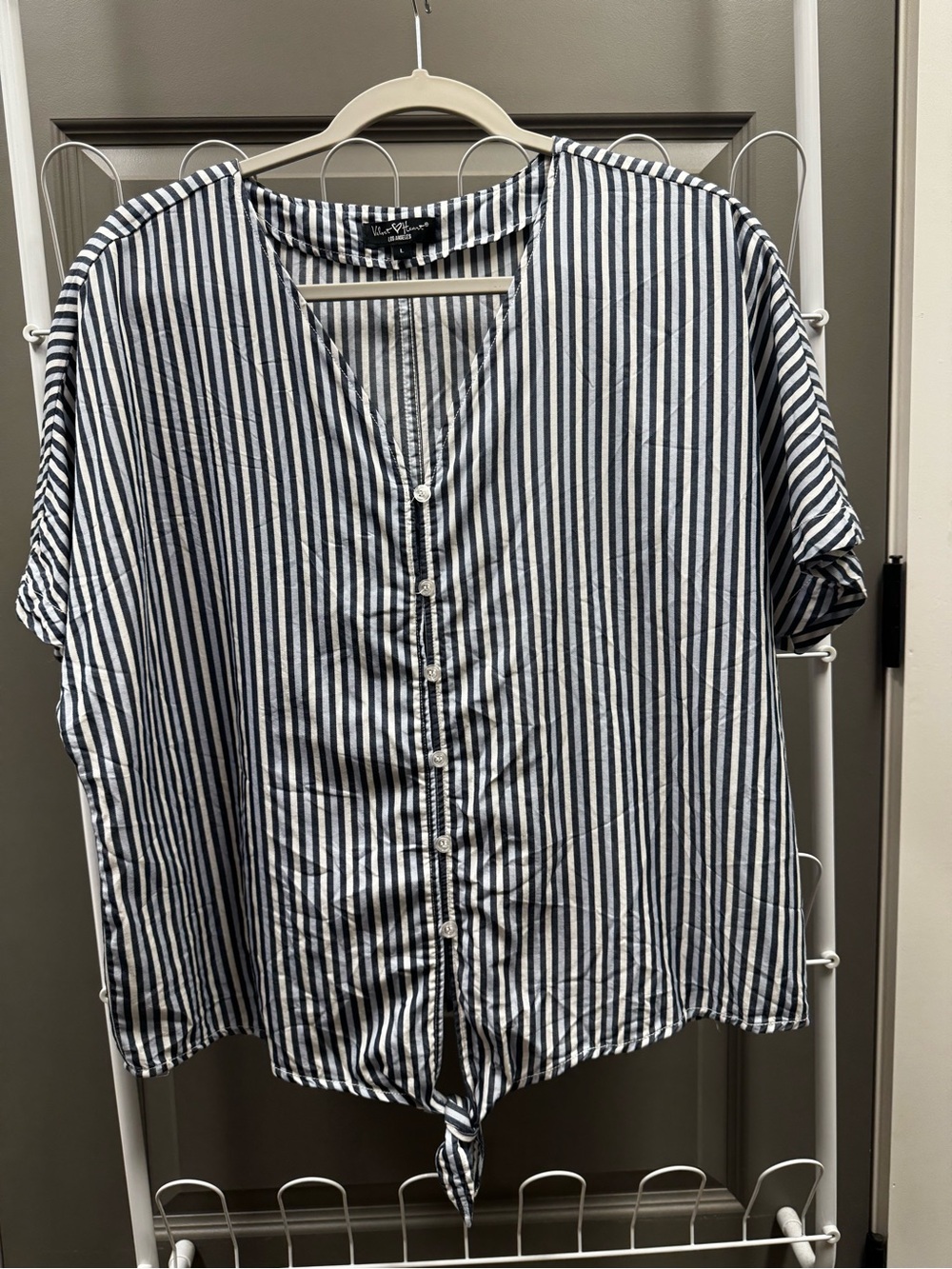 Velvet Heart Navy and White Striped Button-Front Tie-Hem Top